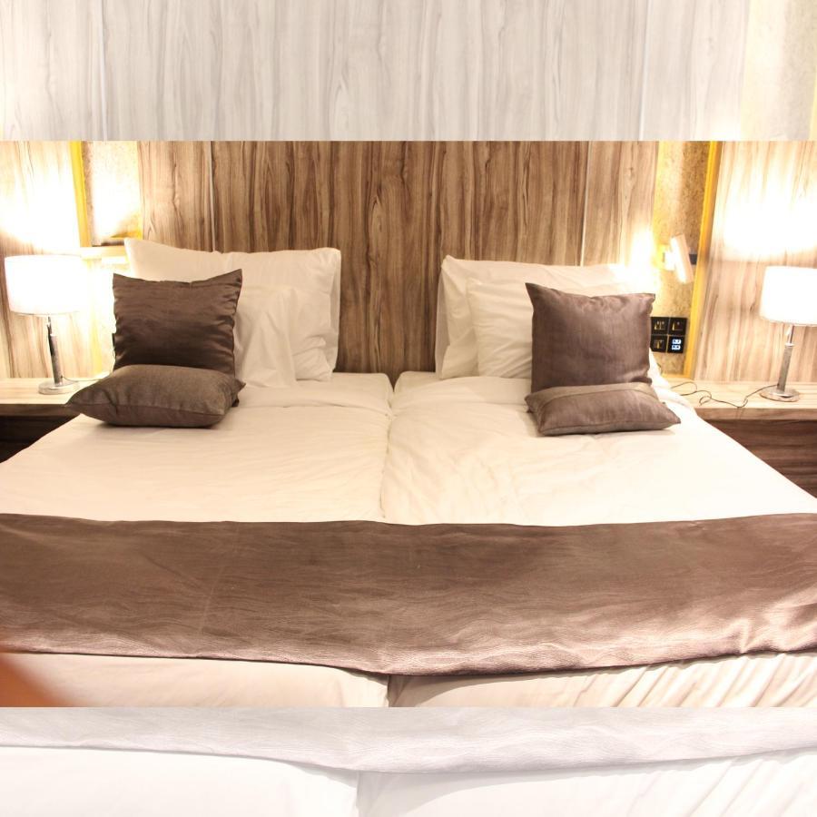 De Paris Hotel Medan Ngoại thất bức ảnh