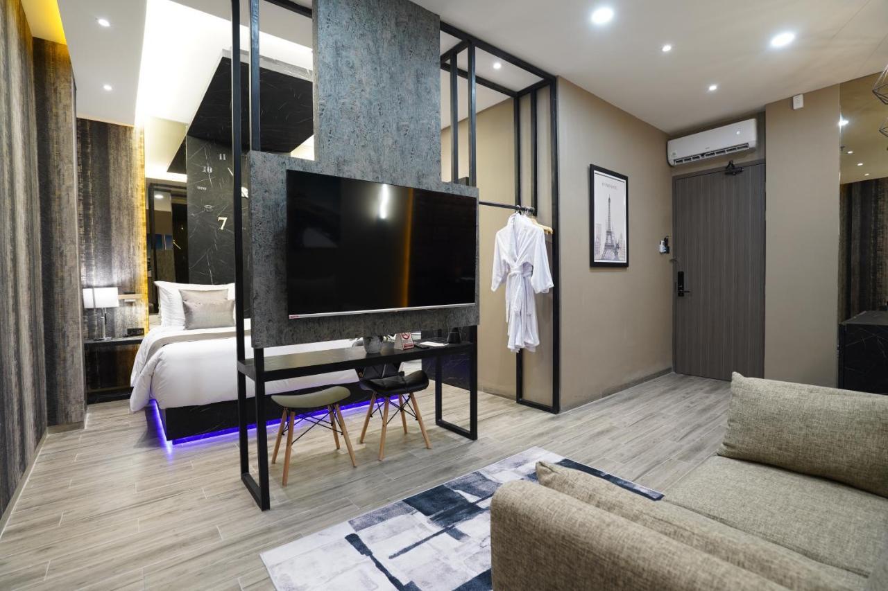 De Paris Hotel Medan Ngoại thất bức ảnh
